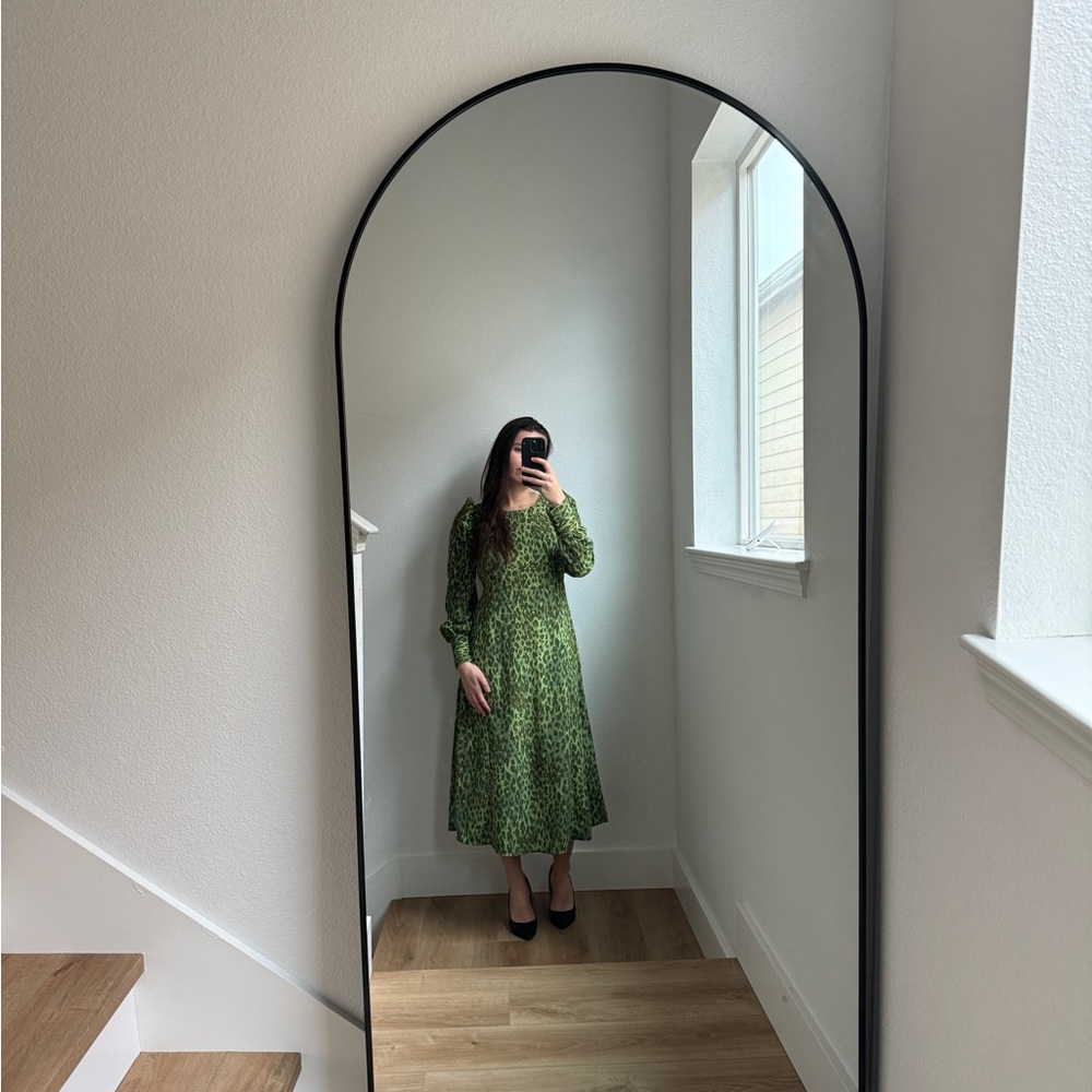 Vila Asos Green Leopard Animal print
Midi Dress